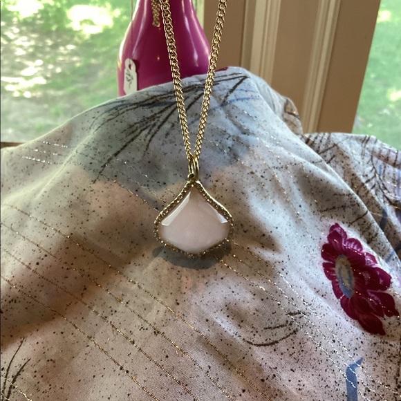 Rose Quartz Pendant Necklace - Picture 6 of 9